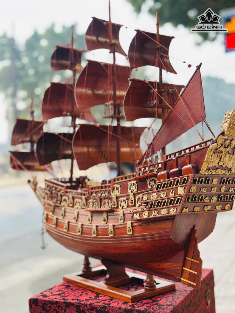 thuyen-buom-xuoi-gio-go-huong-cao-68-ngang-65-sau-18-cm-471227