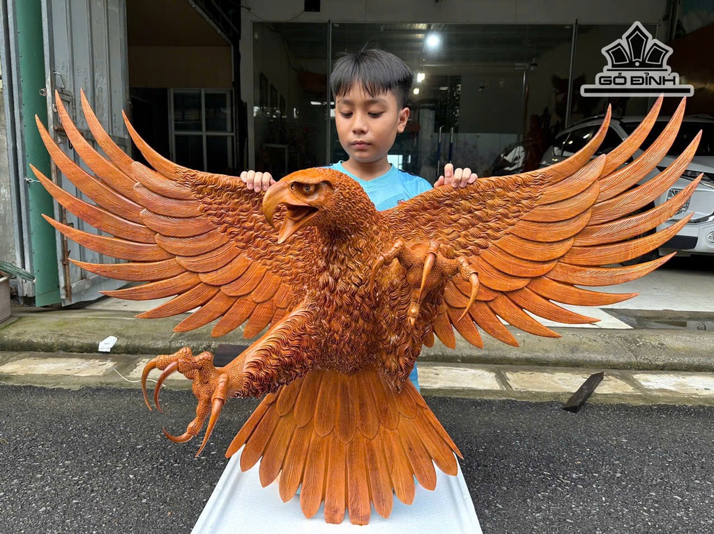 tuong-dai-bang-go-huong-cao-100-ngang-136-sau-33-cm-471448