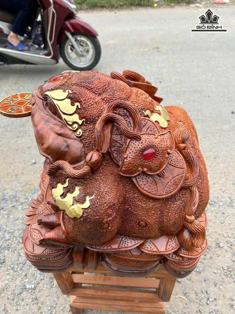 tuong-thiem-thu-go-cam-cao-39-ngang-52-sau-43-cm-51kg-471514