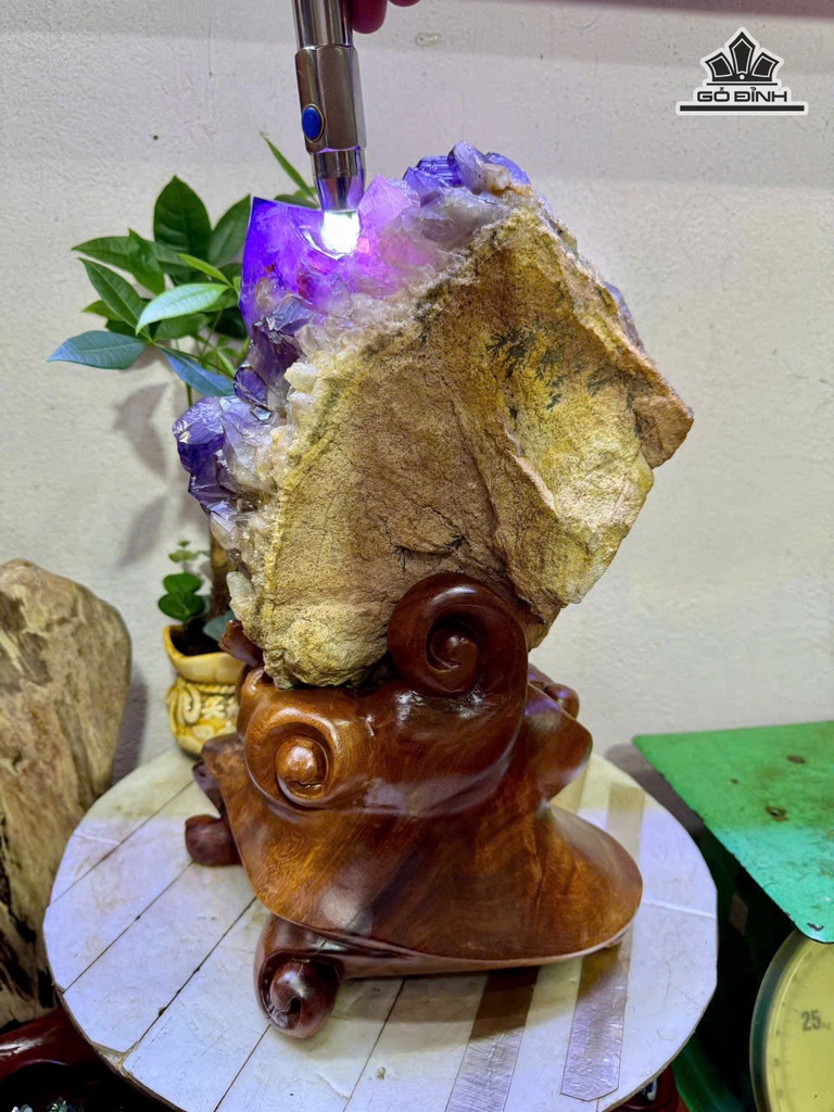 tac-pham-da-thach-anh-tim-cao-40-ngang-22-cm-106kg-471589