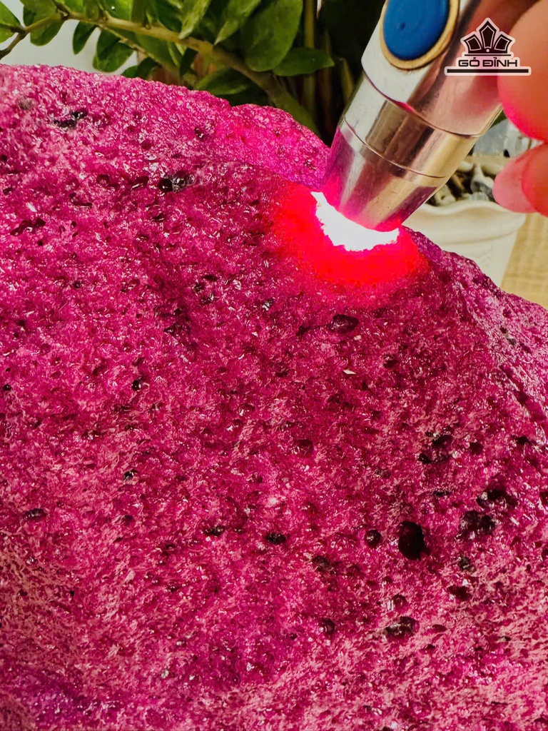 tac-pham-da-hong-ngoc-ruby-cao-48-ngang-23-sau-19-cm-267kg-471656