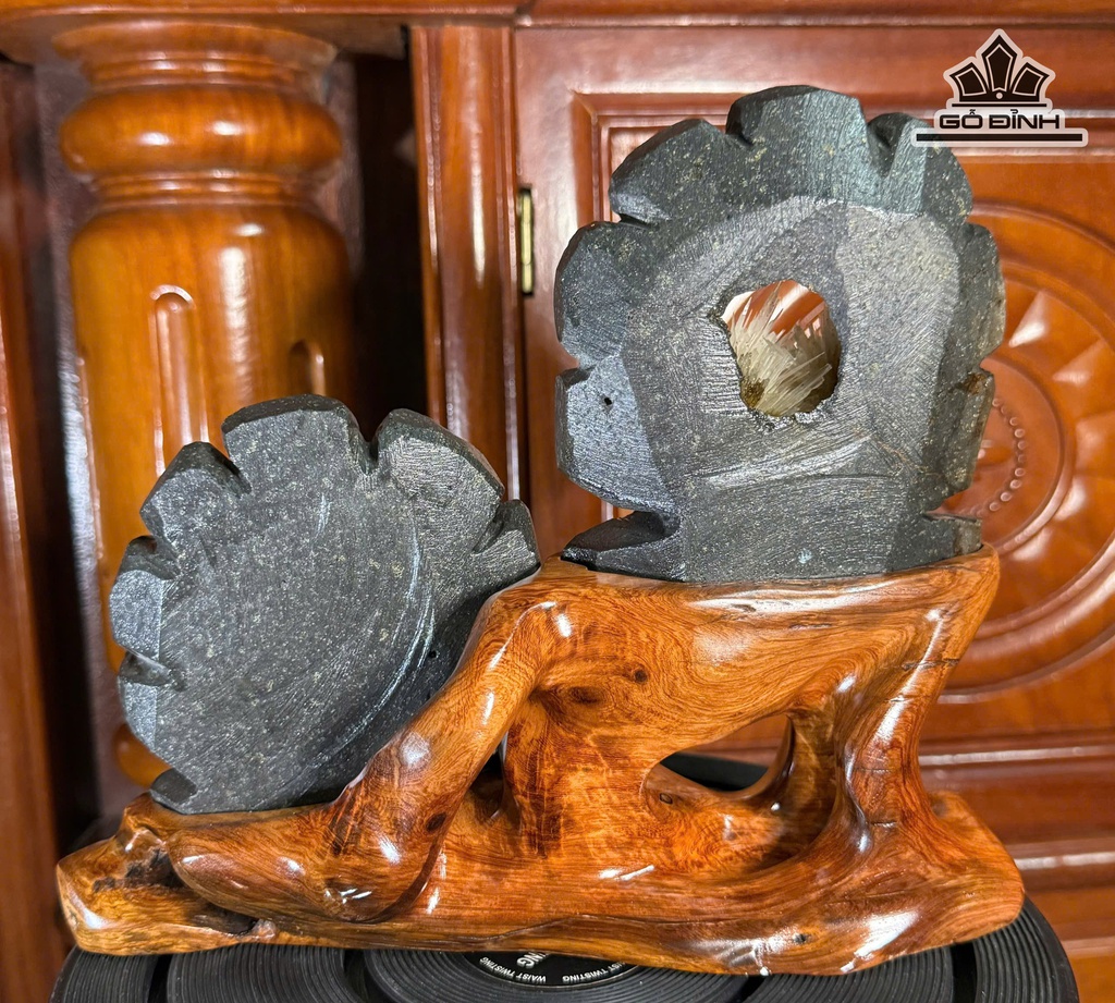 cap-hoc-hoa-da-aragonite-cao-205-ngang-24-cm-16kg-471666