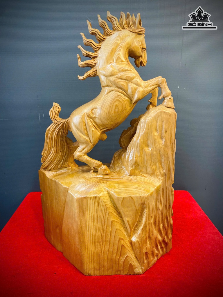 tuong-ngua-phong-thuy-nhat-ma-phi-thien-go-ngoc-am-cao-58-ngang-38-sau-18-cm-471798