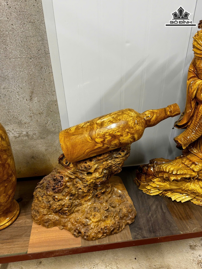 chai-ruou-trung-bay-go-nu-nghien-cao-50-cm-471870