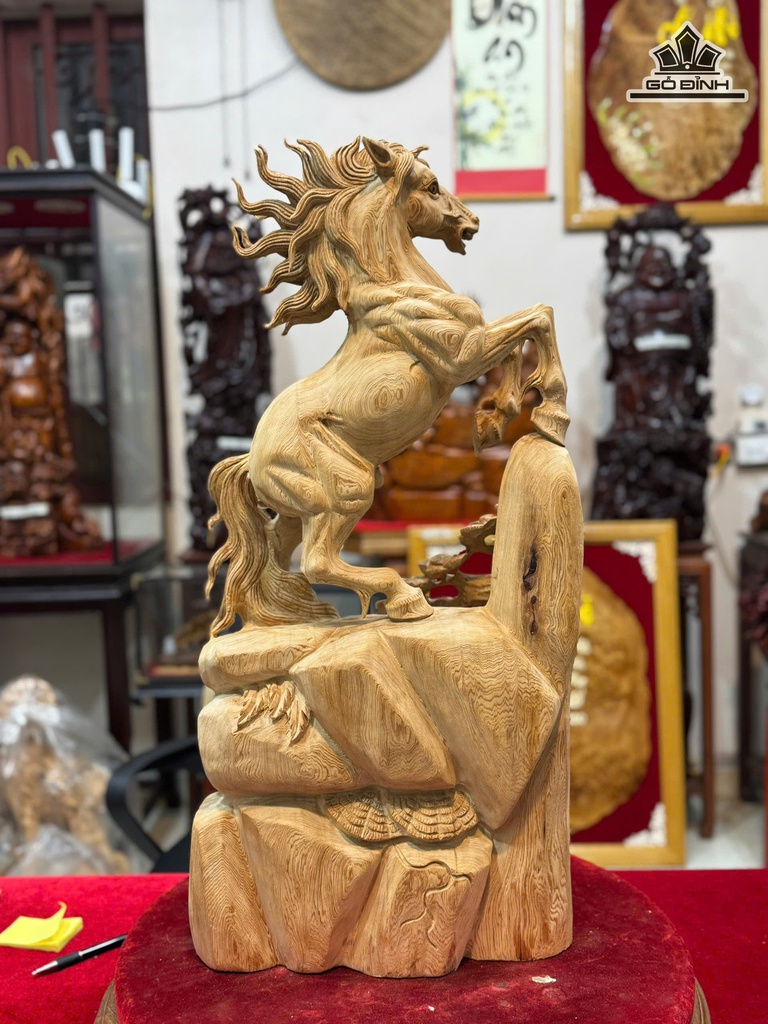 tuong-ngua-phong-thuy-nhat-ma-phi-thien-go-ngoc-am-cao-71-ngang-34-sau-20-cm-472033