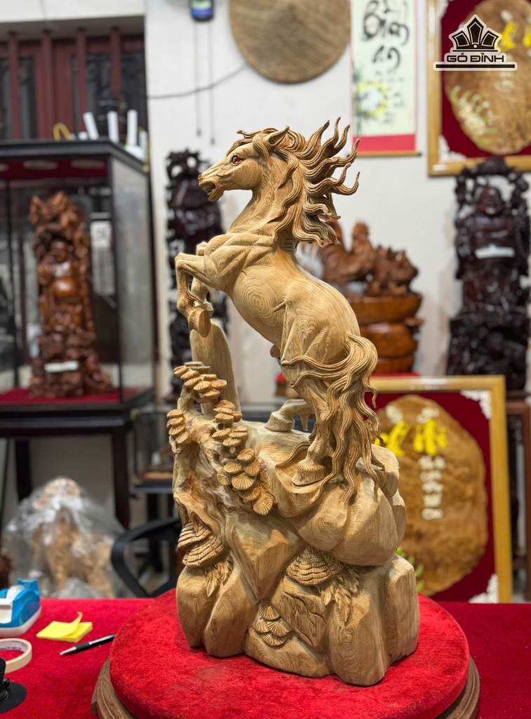 tuong-ngua-phong-thuy-nhat-ma-phi-thien-go-ngoc-am-cao-71-ngang-34-sau-20-cm-472035