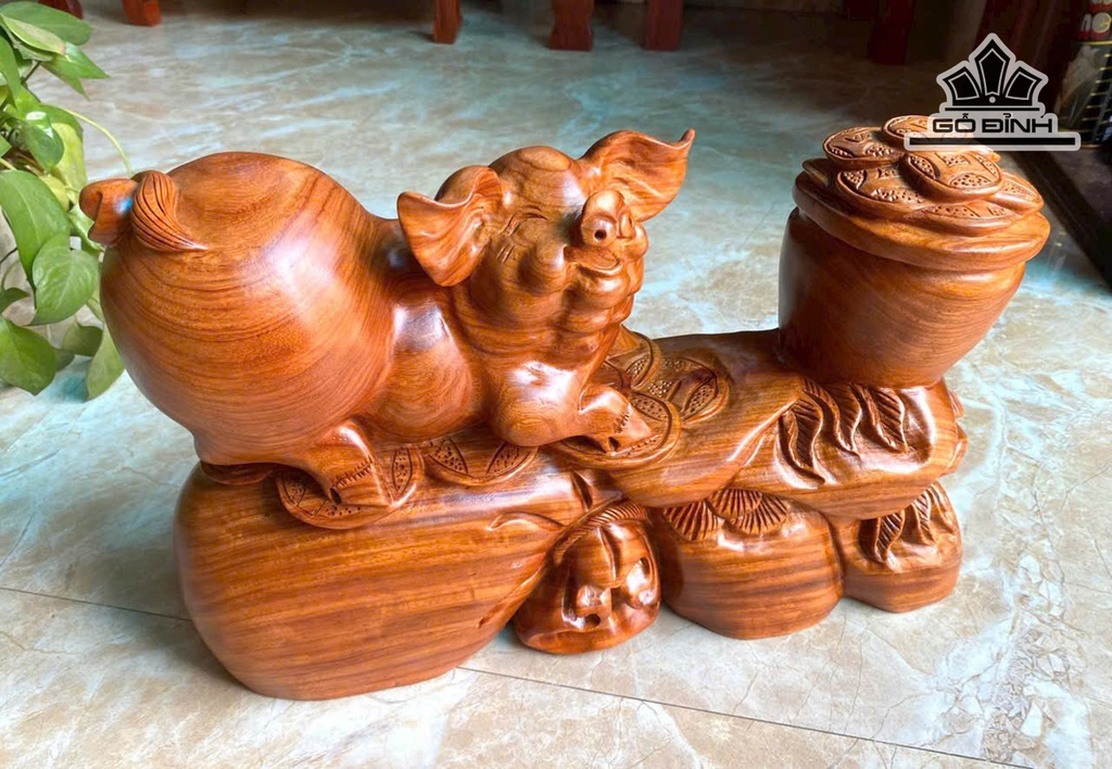 tuong-heo-nam-bao-tien-go-huong-cao-25-ngang-41-sau-13-cm-472472