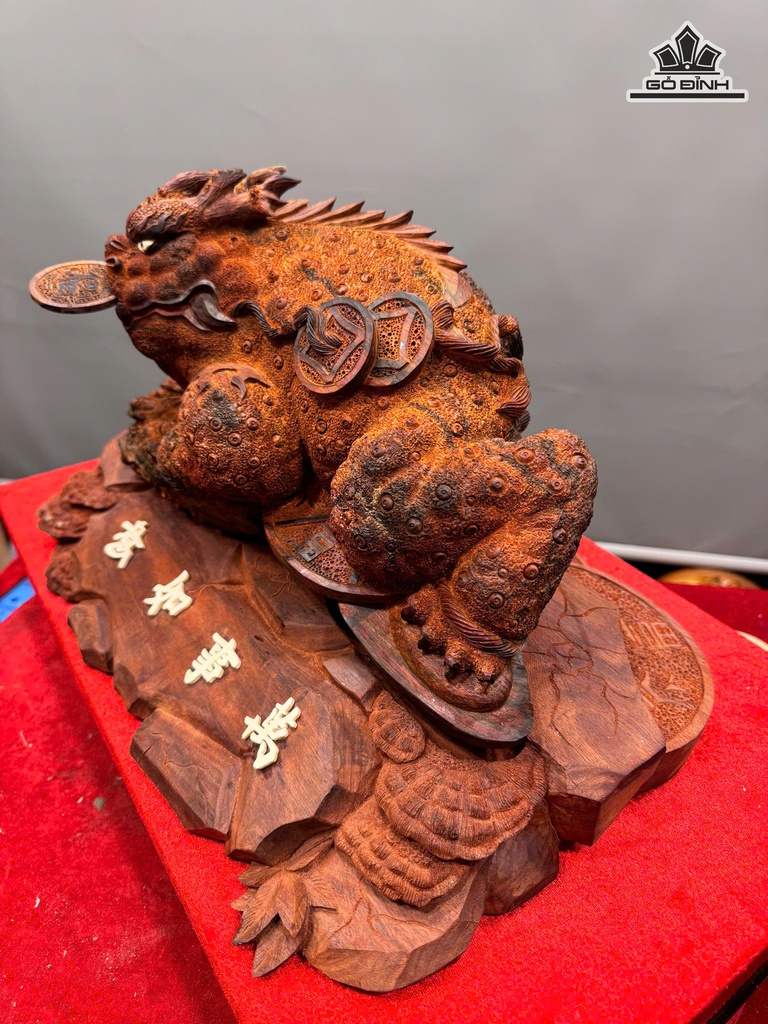 tuong-thiem-thu-hoa-long-go-trac-cao-27-ngang-42-sau-31-cm-472564