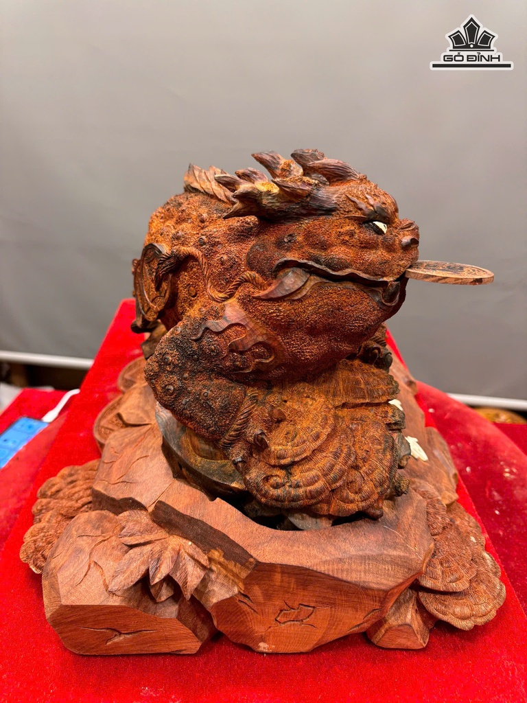 tuong-thiem-thu-hoa-long-go-trac-cao-27-ngang-42-sau-31-cm-472567