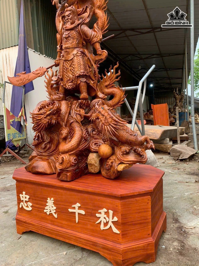 tuong-quan-van-truong-hang-long-go-huong-cao-186-ca-ky-cao-231-rong-110-sau-68-cm-472598