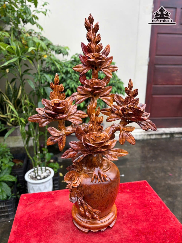 binh-hoa-hong-go-huong-cao-70-ngang-40-sau-20-cm-472667