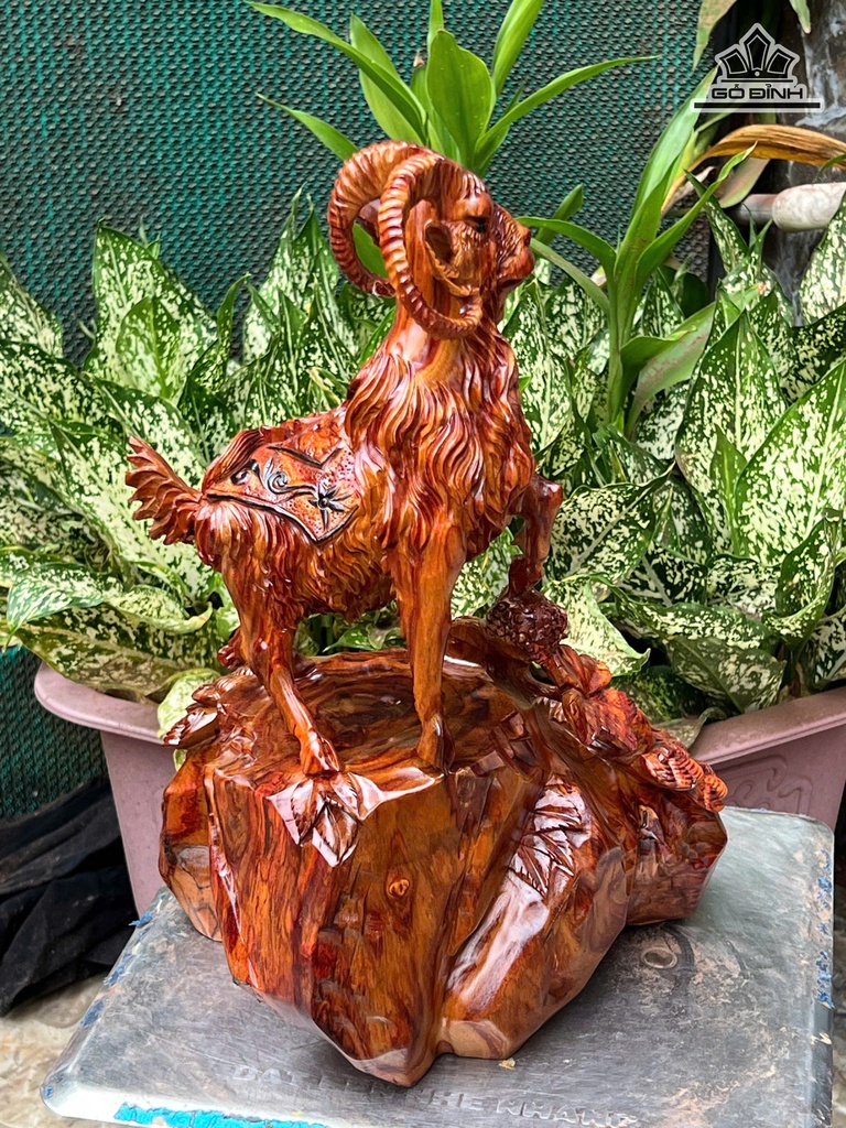 tuong-nhat-duong-go-sua-cao-40-ngang-30-sau-28-cm-472841