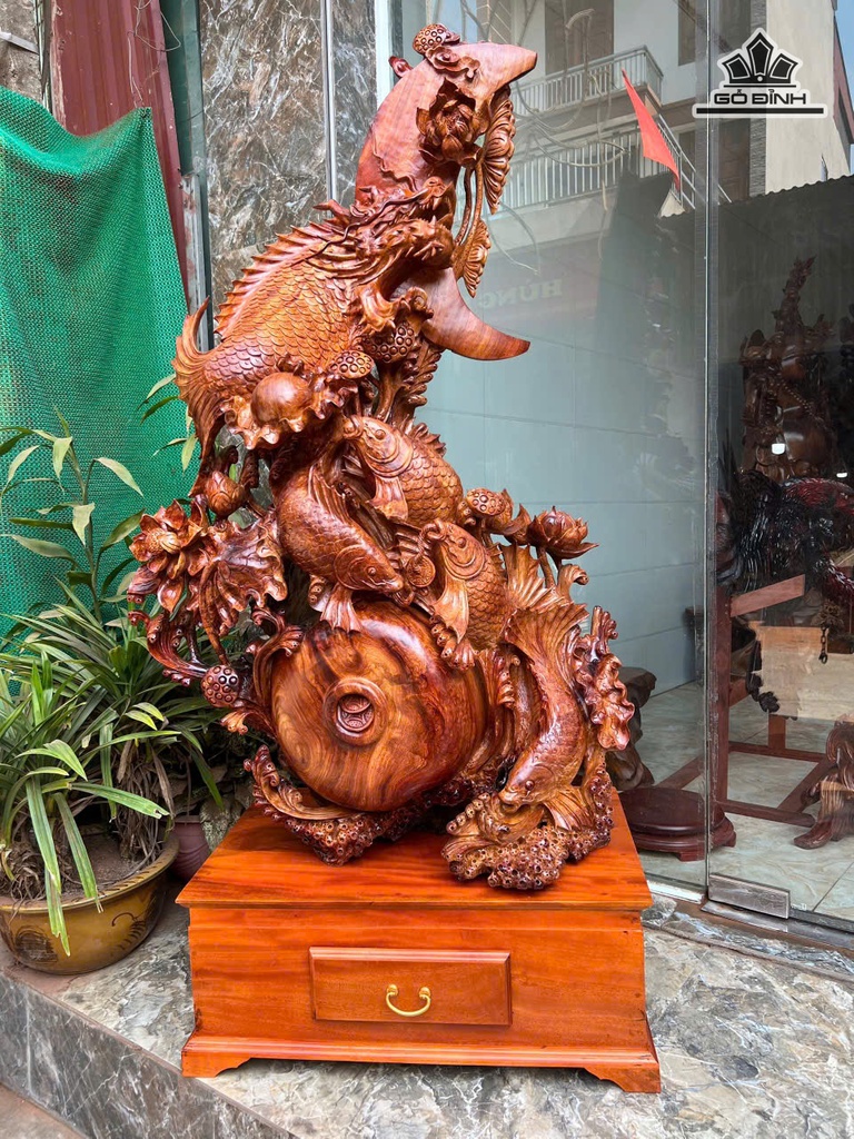 tuong-ca-chep-hoa-rong-go-huong-cao-182-ngang-100-sau-50-cm-472869