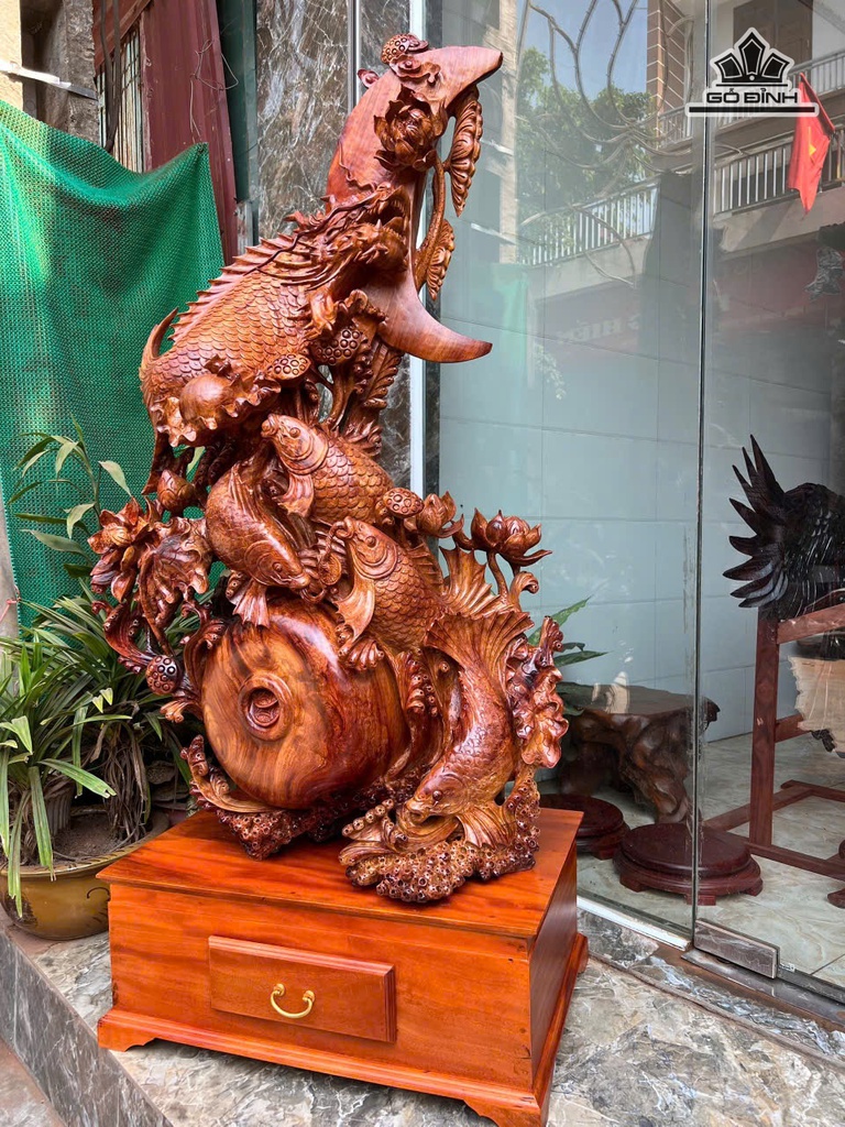 tuong-ca-chep-hoa-rong-go-huong-cao-182-ngang-100-sau-50-cm-472871