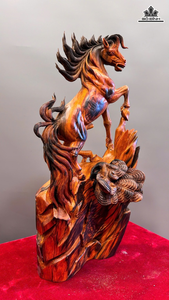 tuong-ngua-phong-thuy-nhat-ma-thong-dong-go-trac-cao-47-ngang-24-sau-15-cm-472918