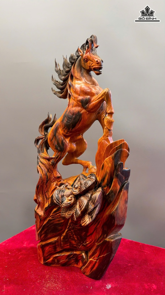 tuong-ngua-phong-thuy-nhat-ma-thong-dong-go-trac-cao-47-ngang-24-sau-15-cm-472920