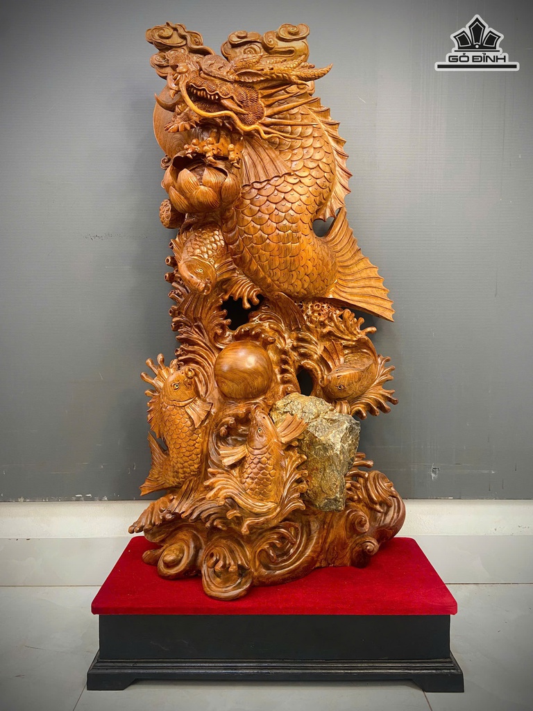 tuong-ca-chep-hoa-rong-go-huong-cao-130-ngang-67-sau-30-cm-472990