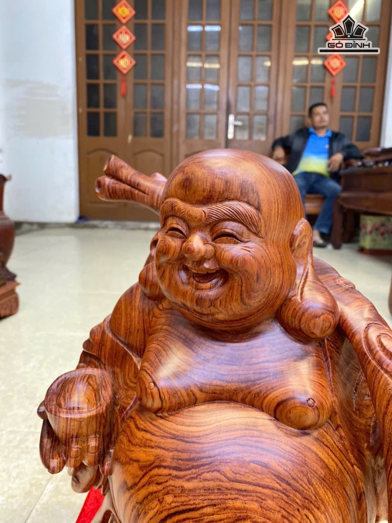 tuong-phat-di-lac-vac-bi-tien-vang-go-huong-cao-39-ngang-28-sau-28-cm-ky-cao-10-mat-30x28-cm-473312