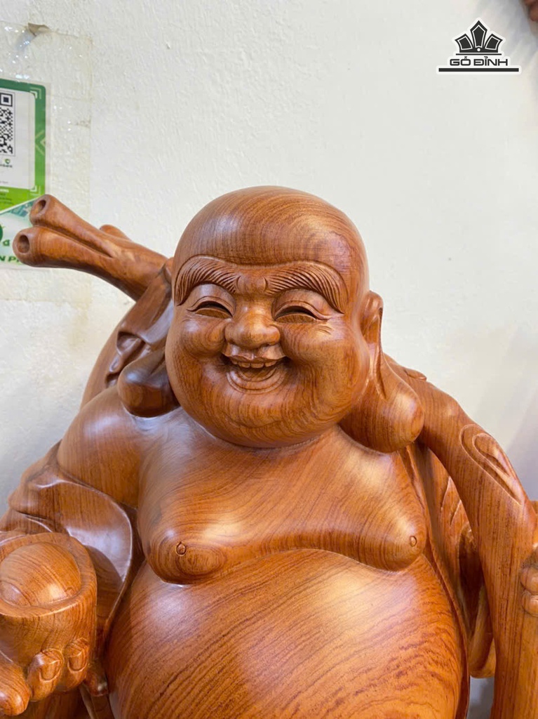 tuong-phat-di-lac-vac-bi-tien-vang-go-huong-cao-60-ngang-34-sau-32-cm-473324