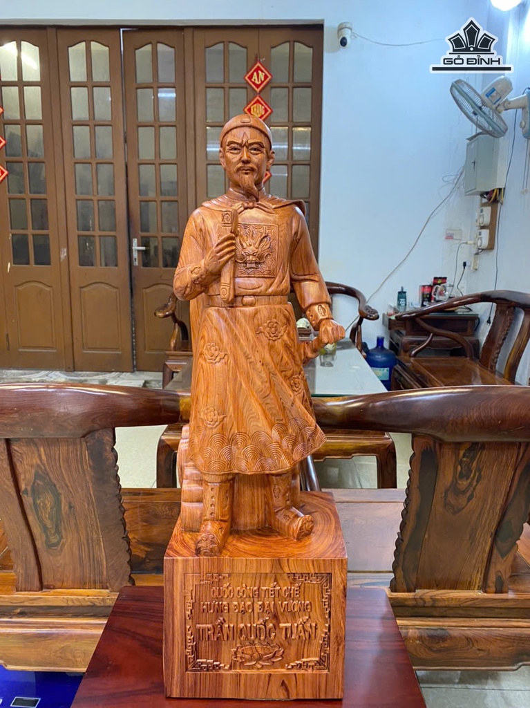 tuong-tran-quoc-tuan-go-huong-cao-80-ngang-25-sau-22-cm-473345