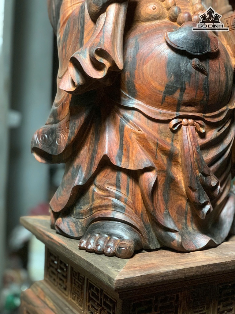 tuong-phat-di-lac-go-trac-cao-485-ngang-33-sau-28-cm-18kg-473445