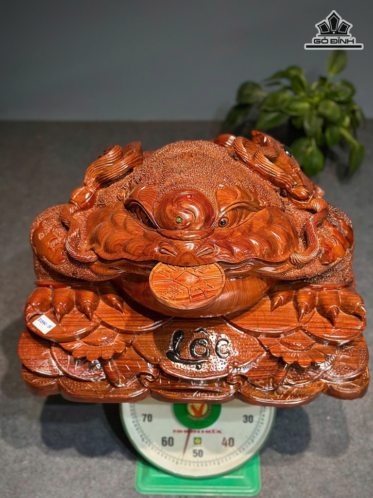 tuong-thiem-thu-go-cam-cao-35-ngang-54-sau-42-cm-473748