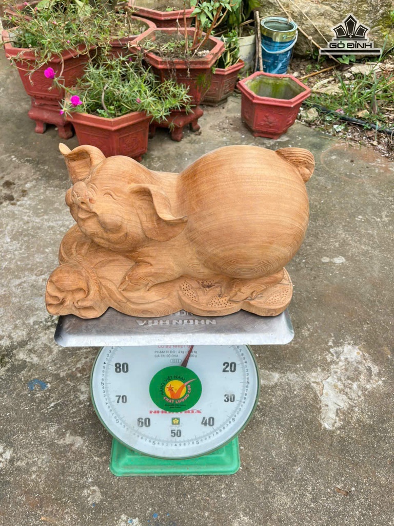 tuong-heo-go-ngoc-am-cao-21-ngang-35-sau-20-cm-473804