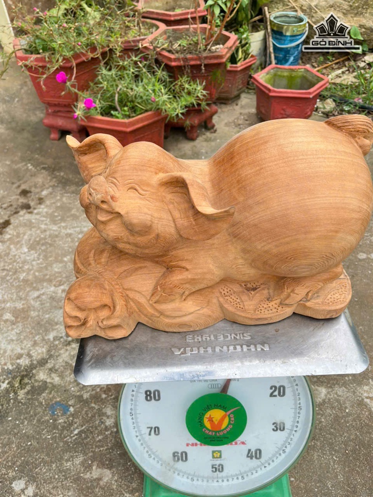 tuong-heo-go-ngoc-am-cao-21-ngang-35-sau-20-cm-473805