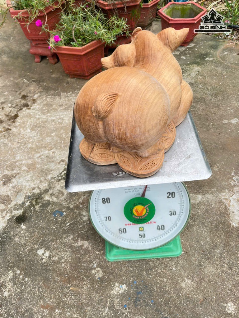 tuong-heo-go-ngoc-am-cao-21-ngang-35-sau-20-cm-473806