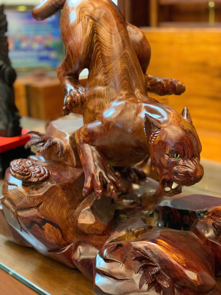 tuong-bao-san-moi-go-cam-cao-54-ngang-52-sau-38-cm-473873