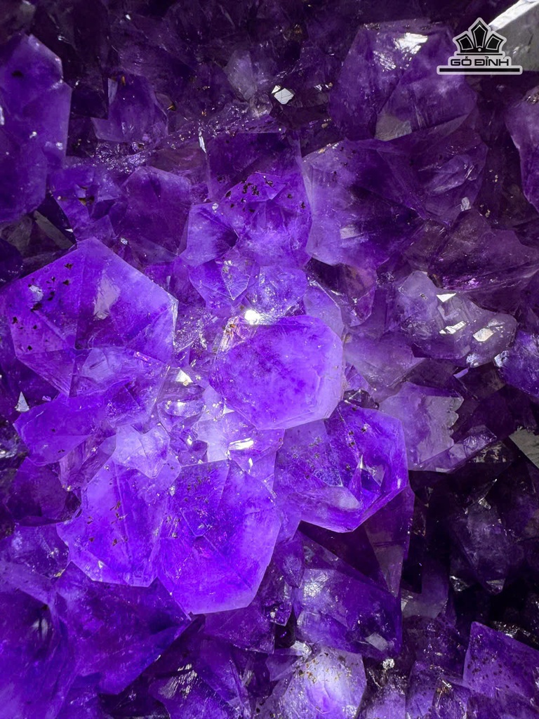 hoc-da-thach-anh-tim-cao-52-ngang-38-sau-23-cm-nang-4895kg-473897