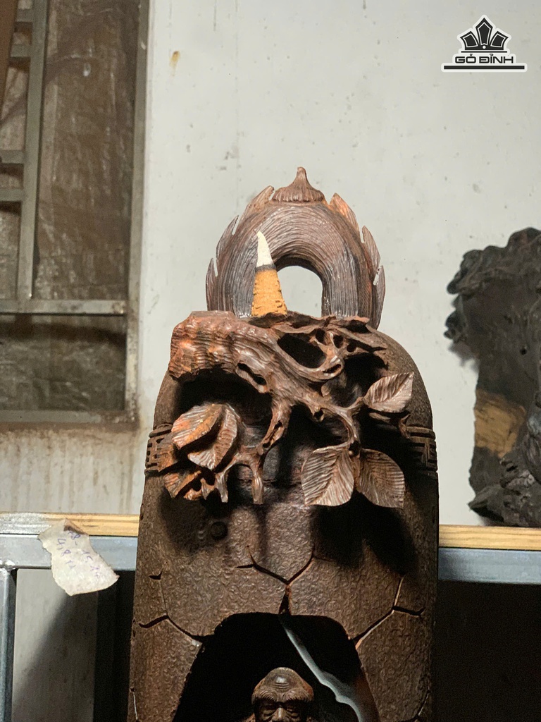 tuong-dat-ma-giac-ngo-go-trac-cao-43-ngang-22-sau-21-cm-5kg-ky-cao-25-x-25-x-9-cm-474148