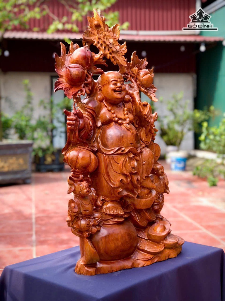 tuong-phat-di-lac-nhi-phuc-vac-dao-go-huong-cao-81-ngang-48-sau-25-cm-474402