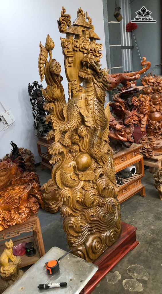 tuong-ca-chep-hoa-rong-go-doi-cao-175-ngang-60-sau-19-cm-474452