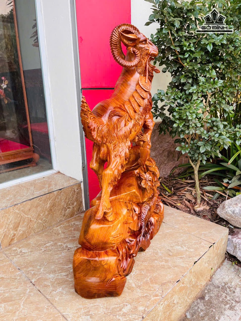 tuong-nhat-duong-go-huong-cao-80-ngang-55-sau-16-cm-24kg-474532