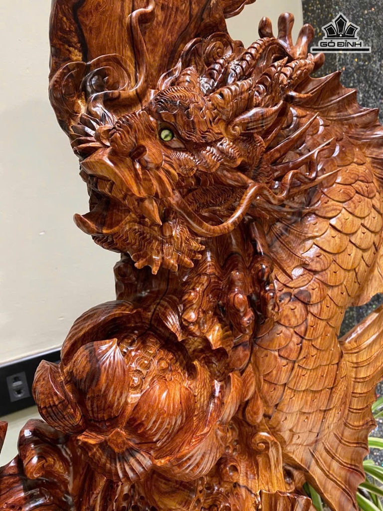 tuong-ca-chep-hoa-rong-go-cam-cao-74-ngang-60-sau-21-cm-475317