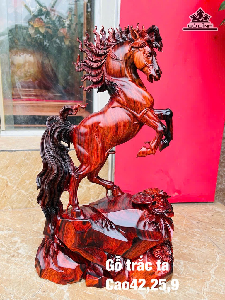 tuong-ngua-phong-thuy-nhat-ma-phi-thien-go-trac-cao-42-ngang-25-sau-9-cm-475438