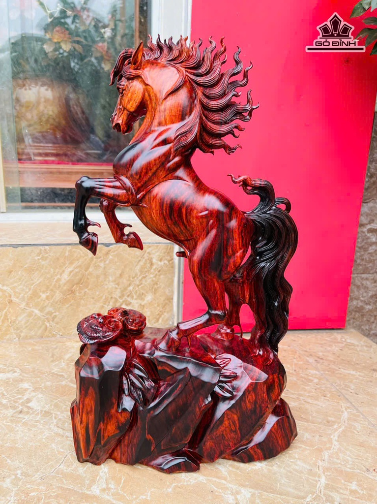 tuong-ngua-phong-thuy-nhat-ma-phi-thien-go-trac-cao-42-ngang-25-sau-9-cm-475440