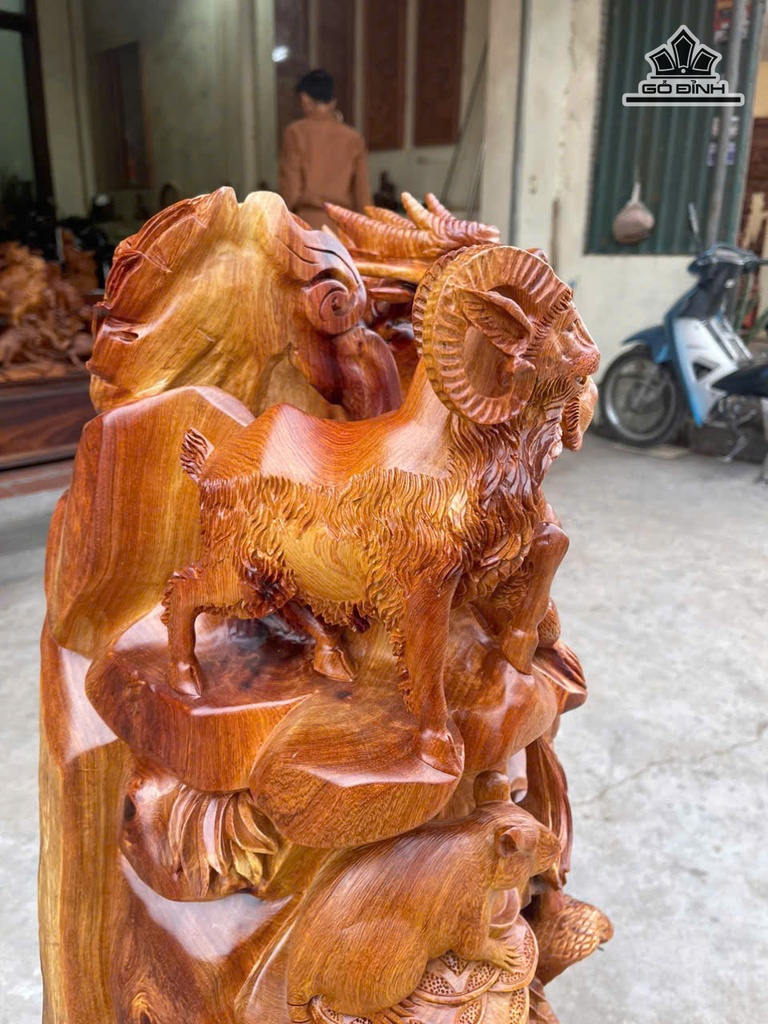 tac-pham-12-con-giap-go-huong-cao-90-ngang-50-sau-42-cm-475460