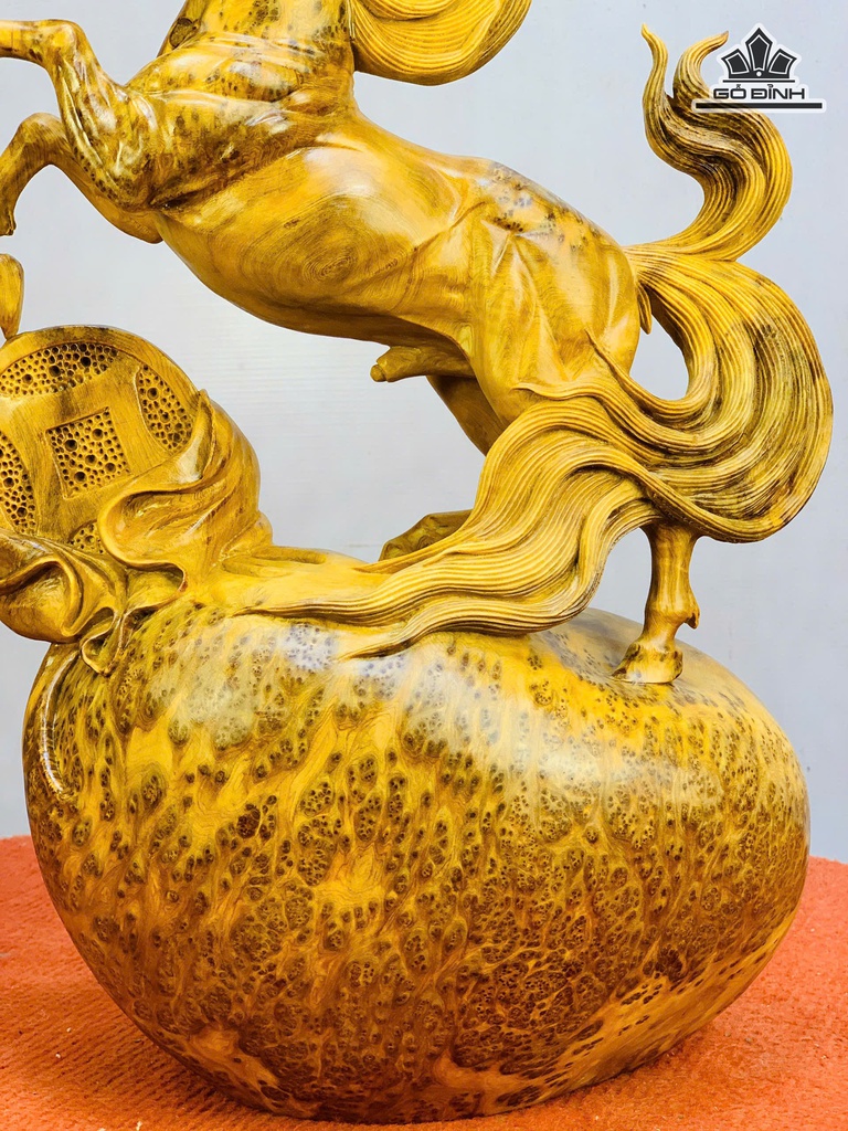 tuong-ngua-phong-thuy-nhat-ma-phi-thien-go-nu-ngoc-am-cao-42-ngang-28-sau-16-cm-475501