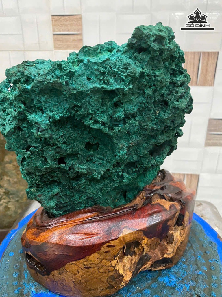 tac-pham-da-malachite-cao-24-ngang-19-cm-45kg-475742