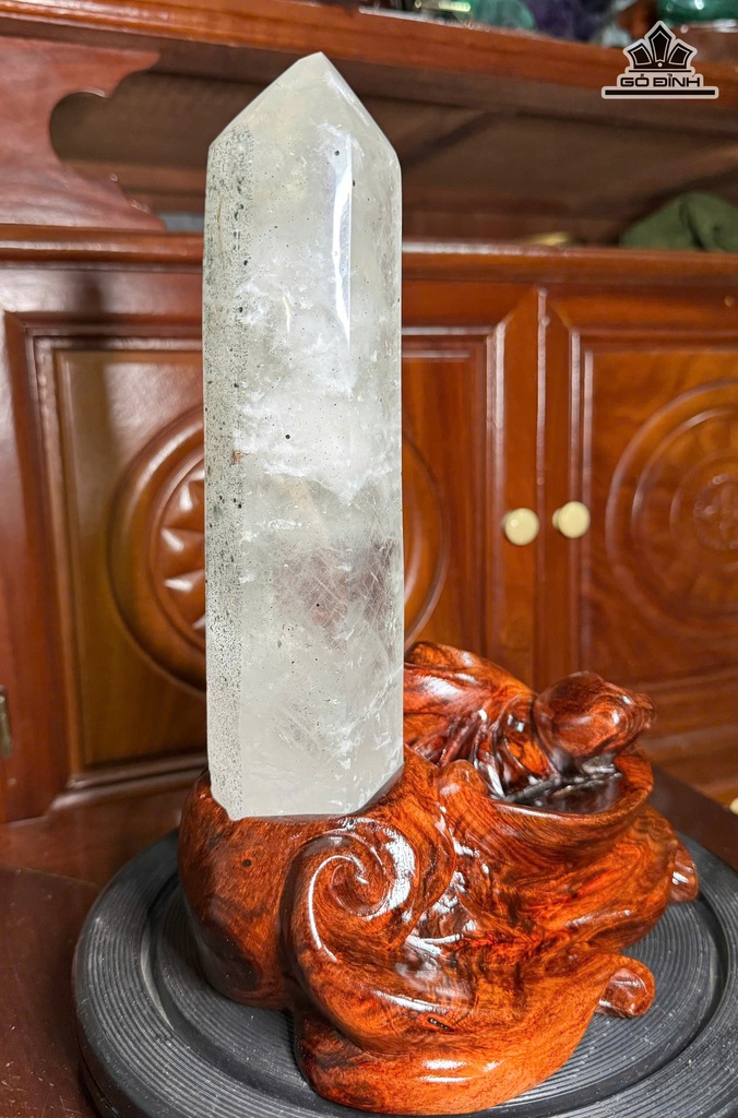 tac-pham-da-thach-anh-uu-linh-cao-28-ngang-21-cm-da-cao-24-ngang-65-232kg-475774