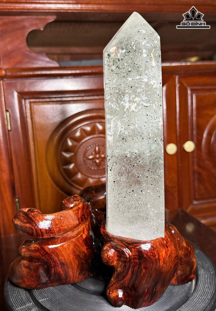 tac-pham-da-thach-anh-uu-linh-cao-28-ngang-21-cm-da-cao-24-ngang-65-232kg-475775