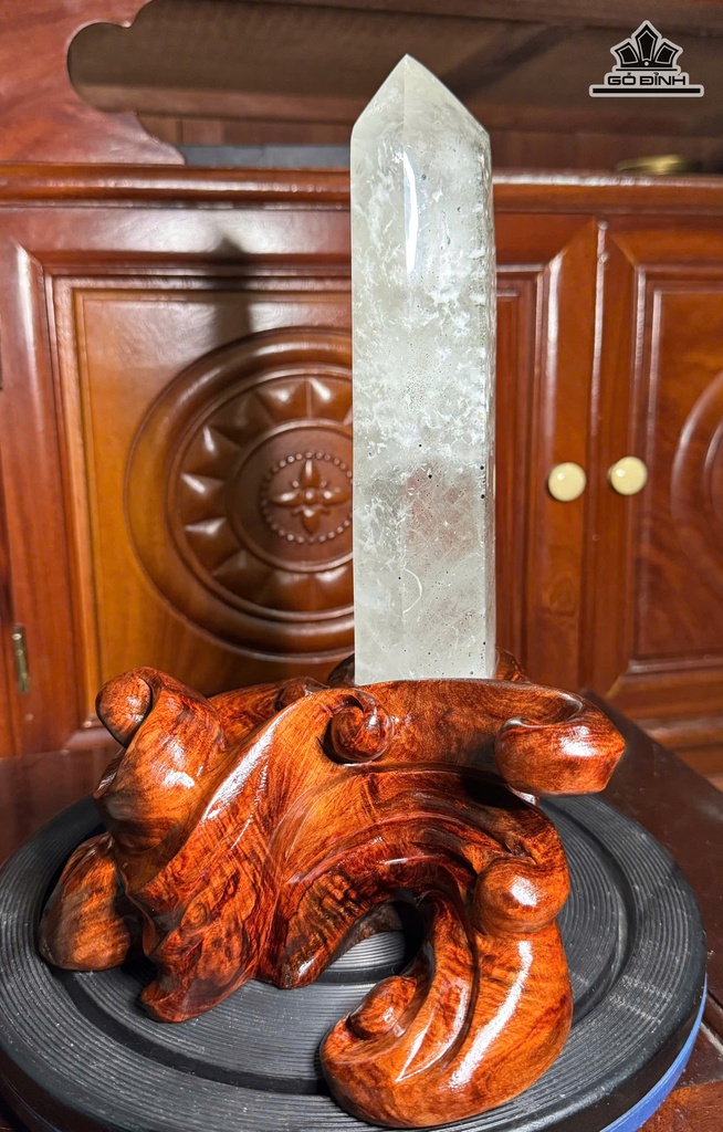 tac-pham-da-thach-anh-uu-linh-cao-28-ngang-21-cm-da-cao-24-ngang-65-232kg-475779