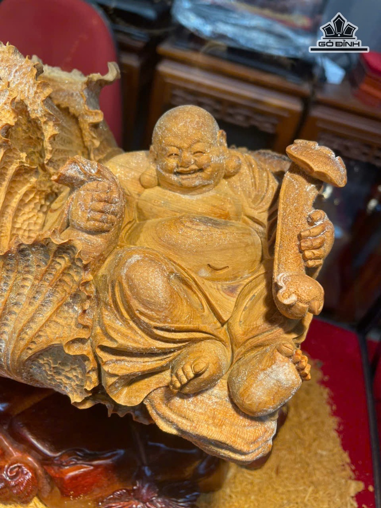 tuong-phat-di-lac-go-hoang-dan-cao-18-ngang-28-sau-15-cm-475806