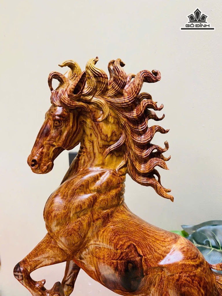 tuong-ngua-phong-thuy-go-cam-cao-55-ngang-26-sau-35-cm-476044