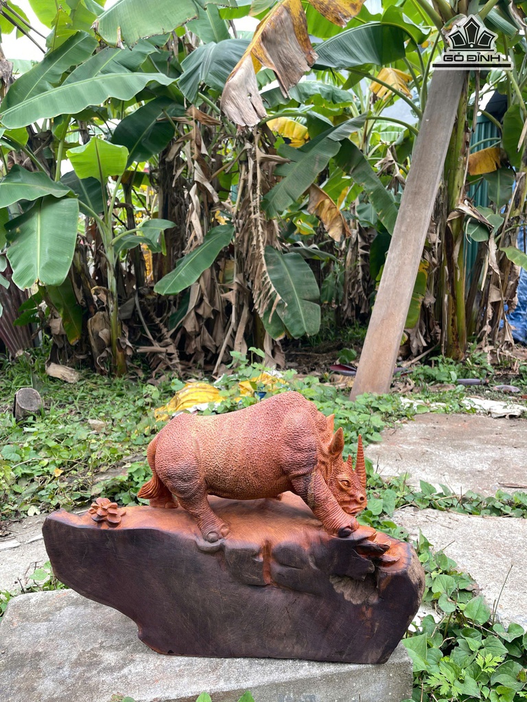 tuong-te-giac-go-huong-cao-33-ngang-46-sau-22-cm-11kg-476327