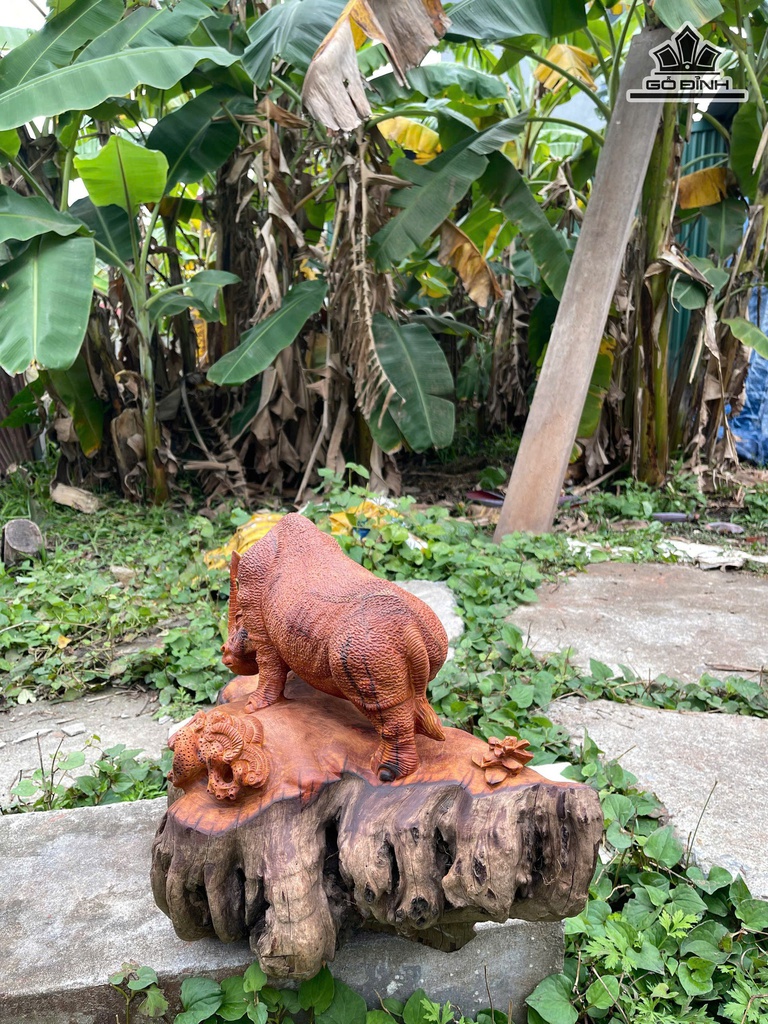 tuong-te-giac-go-huong-cao-33-ngang-46-sau-22-cm-11kg-476328