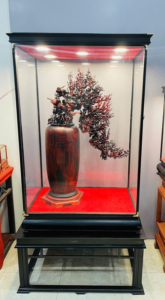 binh-hoa-go-trac-cao-112-ngang-70-sau-35-cm-kem-tu-476355