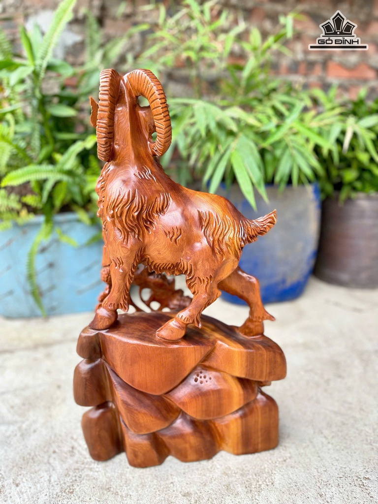 tuong-nhat-duong-go-ngoc-am-cao-55-ngang-31-sau-17-cm-476425